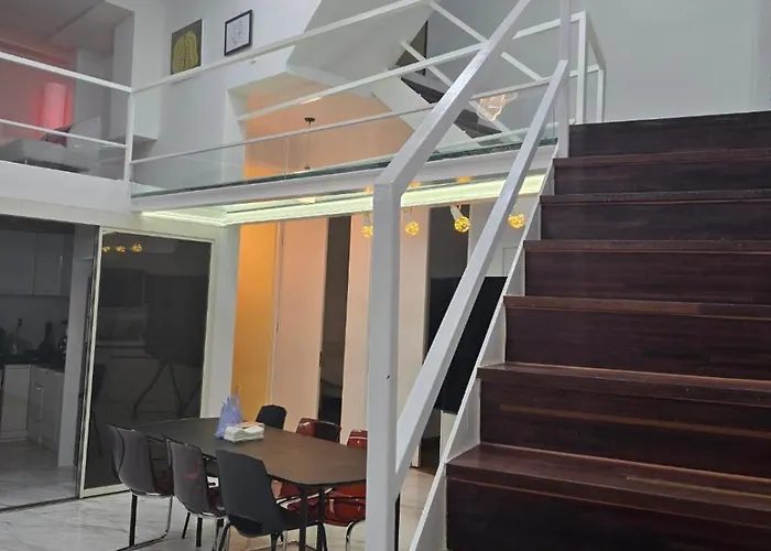 Happy House Villa