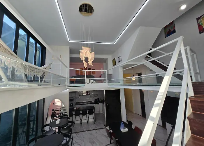 Happy House Villa *